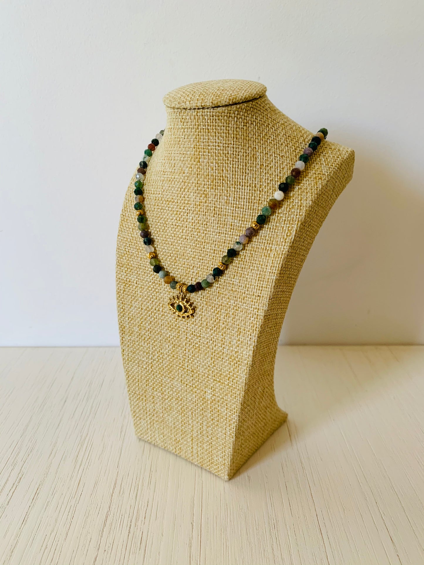 Collier Mani