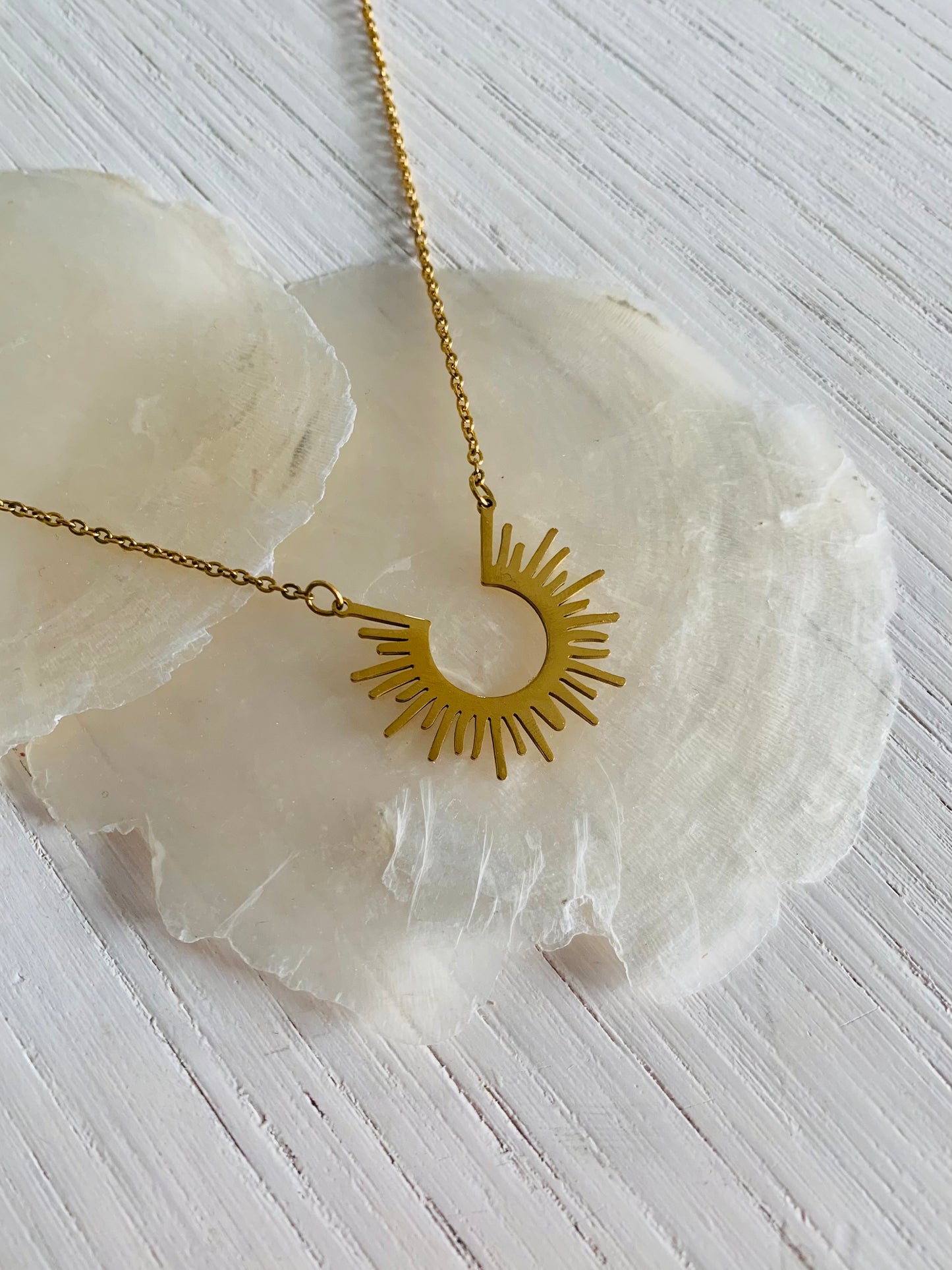 Collier Dysis