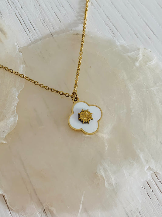 Collier Astra